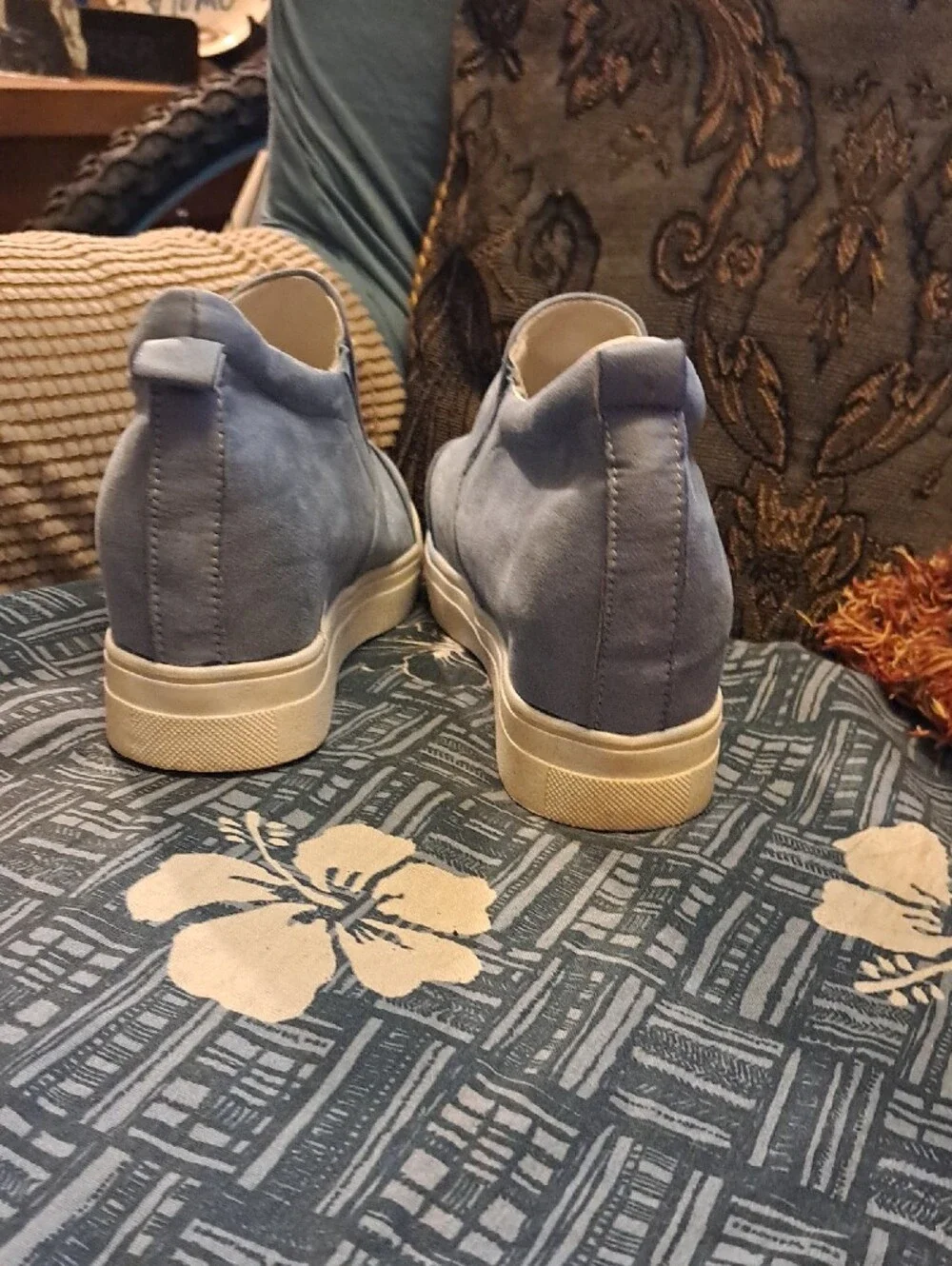 N/A light blue